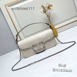 Version Women High Cowhide Bag Square Event Quality Style Purse Summer Valentteno Trendy Bags New Small Rock Embroidered 2024 Stud Lady Shoulder Vo 4ZQ1