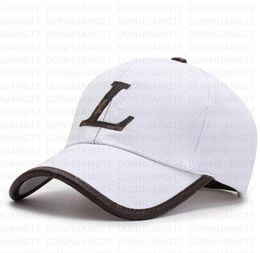 Designer Hats Men039s Luxury Baseball Caps Classic Brown Presbyopic Letters Ladies Fashion Pure Cotton Outdoor Shade Casual Cap1632004