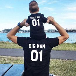Family Matching Outfits Summer Father And Son Big Man Little Man Cotton Short Sleeve Dad And Me Family Set King And Prince T-shirts For kids And Adults T240513