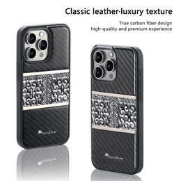 Luxury Carbon Fiber Vogue Phone Case for iPhone 15 14 13 12 Pro Max Durable Sturdy Stylish Full Protective Graffiti Leather Business Back Cover Shockproof