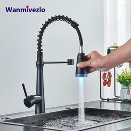 Kitchen Faucets LEDSpring Pull Down Matte Black Faucet Deck Mounted Mixer Tap 360Degree Rotation Stream Sprayer Nozzle Sink Taps