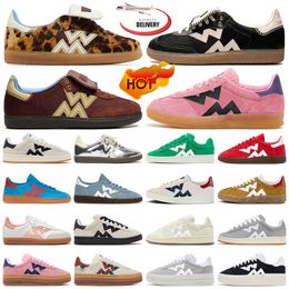 designer casual shoes for men women trainers Dark Brown Pony Bliss Pink Purple Black Gum Wonder Clay Silver Green mens sneakers sports