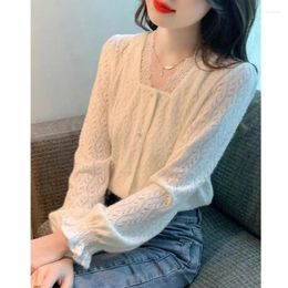 Women's T Shirts Women French Style Sexy Lace Hollow Beaded Button Chic Tops Female Trendy Casual White V Neck Long Sleeve Elegant Shirt