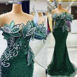 2024 Green Prom Dresses for Special Occasions Illusion Sheer Neck Sequined Lace Pearls Decorated Rhinestones Beaded Lace Birthday Dress Engagement Dresses AM885