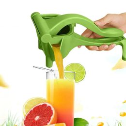 Manual Juicer Manual Hand Lemon Squeezer Portable Orange Juicer Machine Citrus Press Juice Fruit Lime Extractor Kitchen Tool 240514