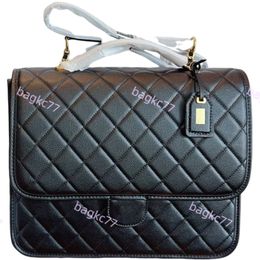 2024 new Top quality Brand Men Shoulder Briefcase Black Leather Designer Handbag Business Mens Laptop Bag Messenger Bag multiple Colour styles to choose from CC