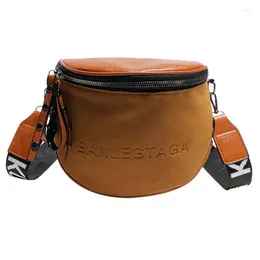 Shoulder Bags 2024 Women's Fashion Small Messenger Lady Shouder Bag Bucket Crossbody Tote Females Semicircle Saddle