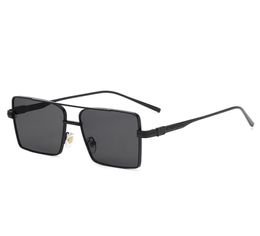 950 Fashion Sunglasses toswrdpar Eyewear Sun Glasses Designer Mens Womens Brown Cases Black Metal Frame Dark 50mm Lenses For beach7181509