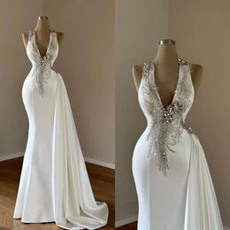 Exquisite Mermaid Wedding Dresses V-neck Shining Appliques Beads Sleeveless Pleats Satin Zipper Bridal Customised Robe Despecisl