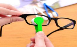 Sun Glasses Eyeglass Microfiber Brush Cleaner New Random Sending Eye Glass Sunglasses Lens Cleaning Wipes Cleaner5028291