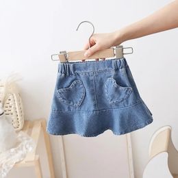 2024 Summer Girls Cute Jeans Skirt with Heart Pocket Baby Kids Children Denim Skirt 240514