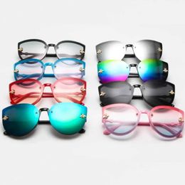 Sunglasses Fashion Cute Sunglasses for Boy Girl Children Sun Glasses Cat Eye Bee Shape 2024 UV400 Protection Classic Kids Eyewear Y240513