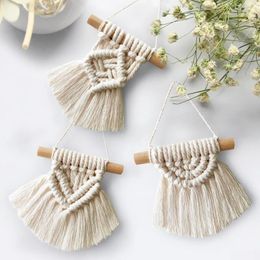 Decorative Figurines Hand-woven Pendant Macrame Wall Hanging Art Woven Tapestry Bohemian Crafts Decoration For Home Bedroom Decor