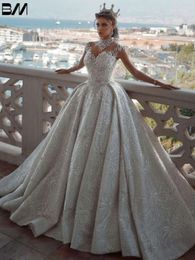 낭만적 인 깊은 V- 넥 결혼식 반짝이는 공 신부 가운 구슬 바닥 길이 신부 드레스 vestidos de novia