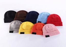 20FW BOX LOGO Cold Cap Knitted Hat Cap Street Travel Fishing Casual Autumn Winter Warm Outdoor Sport Hats Hiphop Hat9314367