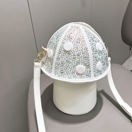 Luxury Diamonds mushroom Basket Bag Designer Women Handbag Female Rhinestone Shoulder Crossbody Bag Evening Party Bucket Purse For Girls Party Cluth Bags