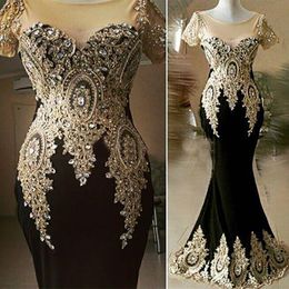 Elegant Dubai Black Long Mermaid Evening Dresses Crystals Beads Appliqued Gold Lace Short Sleeve Floor Length Formal Prom Party Wear ve 229K