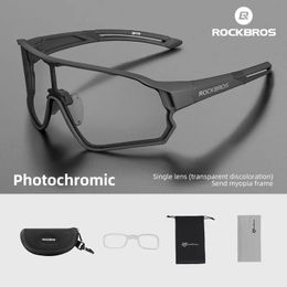 ROCKBROS Cycling Glasses Pochromic MTB Road Bike UV400 Protection Sunglasses Ultralight Sport Safe Eyewear Equipment 240425