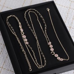 Fashion Letter Diamond Necklaces Pendant Gem Necklaces Chain Necklace for Woaman Necklace Luxury Products Brass Necklaces Jewellery Supply