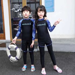 Two-Pieces Childrens swimsuit 3-piece long sleeved Rashguard shirt and bathroom short leg swimsuit Sun UV protection Rash Guard full bodyL2405