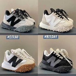 Sneakers 2023 Putian New Childrens Sports Shoes Round Buckle Elastic and Breathable Recruitment H240513