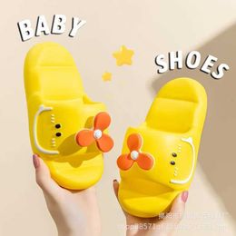 Slipper Summer Child Shoes Boy Girls Slippers Cute Patterns Toddler Home Walking Comfortable Sandals Kids Lightweight Anti-Odor Slippers Y240514ODAA