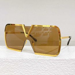 Luxury designer women sunglasses Rectangular women Metal sunglasses Gold Metal frame Brown lenses UV400 polarized glasses Lunettes de soleil Designer pour femmes