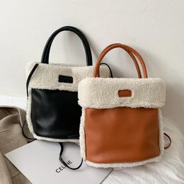 Shoulder Bags Retro Women's Bag 2024 Winter Lamb Wool Plush Casual Messenger Bucket