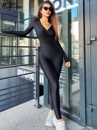 Women's Jumpsuits Rompers Hugcitar 2024 Spring V-neck long sleeved solid Ruched sexy Bodycon tight fitting jumpsuit fashion vacation party jumpsuit Overall Y2K WX