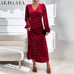 Casual Dresses Aligaia Autumn Winter Sexy Print Velvet V-neck Long Sleeve Midi Women 2024 Elegant Wine Red Slit Evening Party Dress