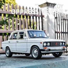 Diecast Model Cars 1/24 ratio LADA toy car model alloy die cast 6-door open pull back sound light ratio car toy T240513