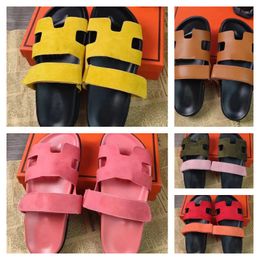 Pantofole chypre sandalo designer cursori infrasmetti sandali piatti per pelle di pelle di pelle di pelle di pelle di pelle di pelle naturale in pelle marrone e nero per donne e uomini