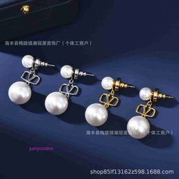 AA Valeno Top Luxury Designer Delicate Earring 2024 New Simple Earrings Female Pearl With Original Box