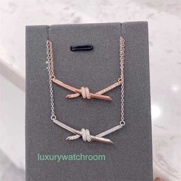 Luxury Tiifeniy Designer Pendant Necklaces Same Style Necklace Knot Set with Diamond Zircon Rose Gold Lock Bone Chain Brass Plated Female Star Ornament