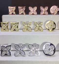 Womens Designer Stud Earrings Fashion Fourleaf Clover Earrings 18K Gold Square Round Full Diamond Earring Jewelry1240575
