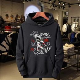 Men's Hoodies Sweatshirts 2024 Mens Leisure Sports Flce Autumn/Winter Hoodie New Mens Astronaut Design Pullover Sweater Y240510