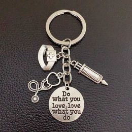 Keychains Lanyards 1pc Nurse Keychain Physician Assistant Key Chains Medical Keyring Stethoscope Syringe Charms Do What You Love Jewelry Y240510