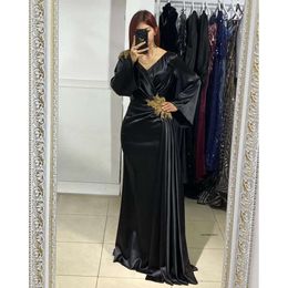 Gorgeous Black Muslim Evening Dresses Elegant V Neck Long Sleeves Turkish Kaftan Dress Crystal Beaded Formal Dresses For Women 0515