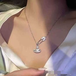 Jewlery Designer for Women Viviane Westwood Necklace Netizen Cold Wind Earth Planet Pins Full of Diamonds Pendant Womens Crowd Collar Chain with Box BIWO