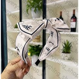 Fashion Headband Cloth Wide Chanells Sandal Designer Cross Knotted Hairhoop Headbands Or Women Outdoor Sports Channelbags Headwear Hair Accessories 37