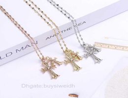 Luxury Ch Pendant Necklace Hearts Designer Cross Diamond Gold Men Women039s Sweater Chromes Chains Lover Christmas Gifts Top Qu4794861