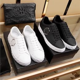 Mens Philipe Plein Shoes Brand Low-tops Lace-Up Luxury Designer Shoe Fashion High Quality Leather Metal Skulls PP Pattern Casual Breathable Board Sneakers For Men