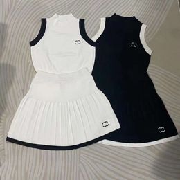 2023 Early Autumn New Small Fragrance Embroidered Round Neck Slim Fit Knitted Tank Top+100 pleated Skirt Two Piece Set
