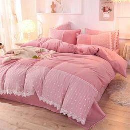 Bedding Sets Bedroom Bed Four-piece Set Light Luxury Crystal Velvet Double-sided Lace Quilt Cover Sheet Fashionable Family