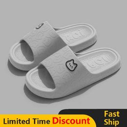 Slippers Summer Cute Men Flip Flops Cartoon Cat Cloud Shoes For Woman Indoor Outdoor Wear Soft Thick Beach Slides Sandals H240514