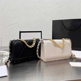 Hip Designer Bag Gold Silver Chain Shoulder Bag Women Leather Designers Crossbody Bags Wallet Summer Fashion Classic Solid Color Purses Handbags