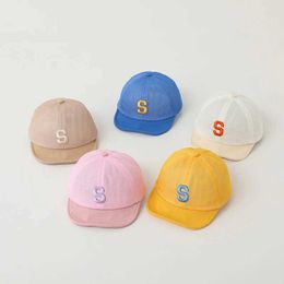 Caps Hats Summer Baby Hats Thin Breathable Mesh Sun Hat For Kids Boys Girls Letter S Pattern Soft Brim Children Baseball Caps Y240514