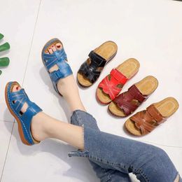 Slippers Women Closed Toe Summer Shoes 2023 New Comfort Double Buckle Wedge Ladies Sandals Plus Size Platform Casual H240514