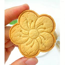 Baking Moulds 8Pcs Set Flowers Shape Cookie Cutter Stamp Cartoon Pressable Biscuit Mold Confectionery Kitchen Pastry Tools