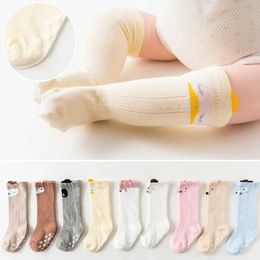 Детские носки 0-3 года хлопковые новорожденные мультфильмы детские носки осень и зимние анти-скользкие детские носки средней длины колен